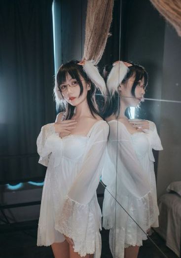 奇米影视成人精品久久久_超清全集免费观看