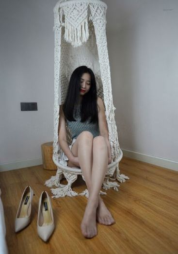 亚裔女被老外黑人糟蹋视频_4K电影在线观看