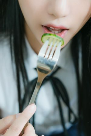 亚洲大尺度av无码专区自慰_BD韩语完整在线观看