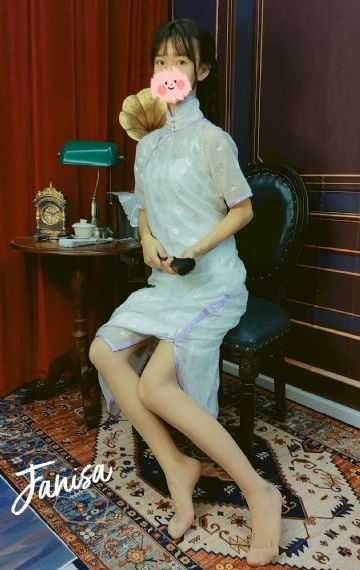 女大学生纯黄一级A级毛片_DVD在线视频播放
