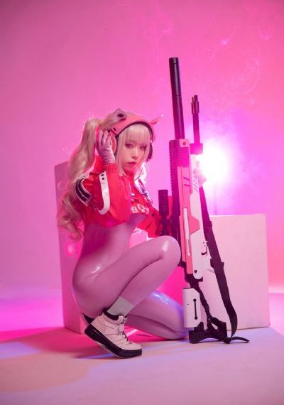 狼狠狠精品视频中文字_720电影完整版在线观看