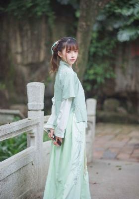 国产亚洲精品AAAA片在线播放_蓝光高清迅雷在线观看