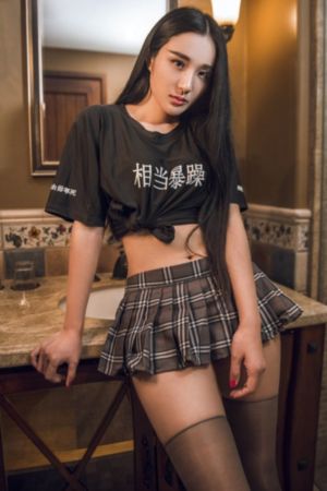 欧美女厕偷拍_BD英语免费观看超清