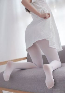 解开肚兜揉着她的乳尖h_成人直接看